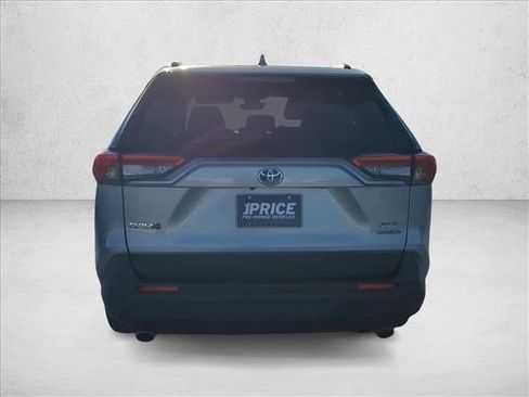 Certified 2022 Toyota RAV4 XLE AWD/4WD image 6