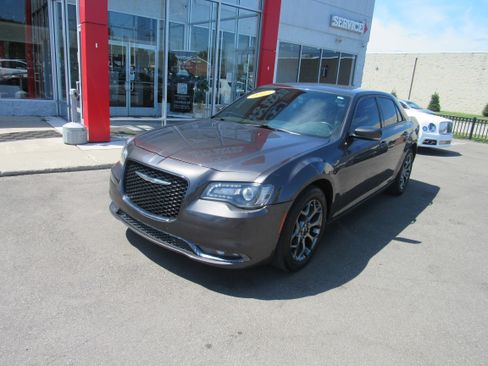 Used 2017 Chrysler 300 S w/ 300S Premium Group AWD/4WD image 2