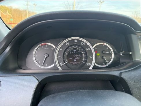 Used 2015 Honda Accord LX image 12