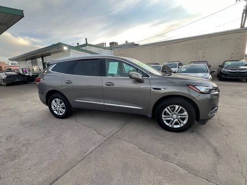 Used 2018 Buick Enclave Essence AWD/4WD image 26