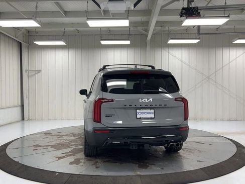 Used 2022 Kia Telluride EX w/ EX Premium Package image 7