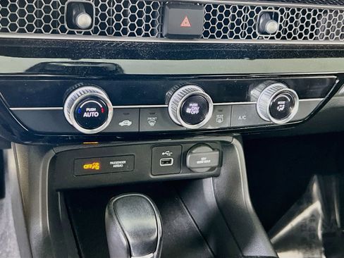 Used 2023 Honda Civic Sport image 15