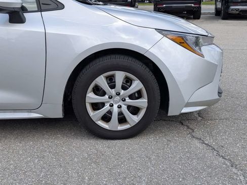 Used 2025 Toyota Corolla LE FWD image 10