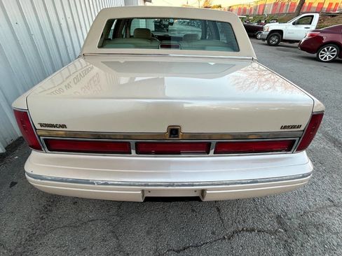Used 1997 Lincoln Town Car Cartier image 20
