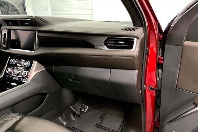 Used 2022 GMC Yukon Denali AWD/4WD image 19