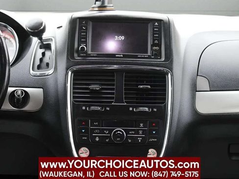 Used 2019 Dodge Grand Caravan GT image 18