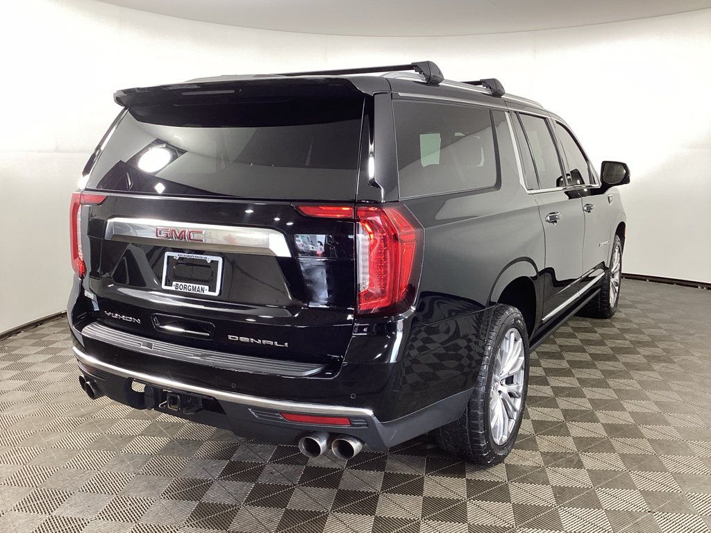 Used 2022 GMC Yukon XL Denali AWD/4WD image 2