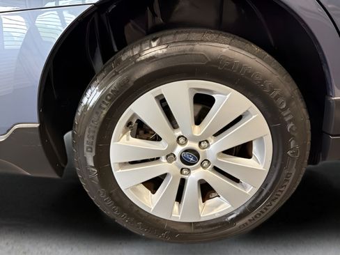 Used 2016 Subaru Outback 2.5i Premium AWD/4WD image 40