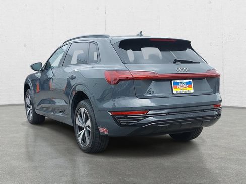 Used 2024 Audi Q8 e-tron Premium AWD/4WD image 7