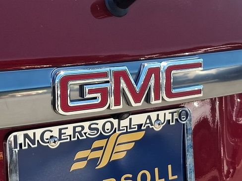 Used 2019 GMC Acadia SLT AWD/4WD image 32
