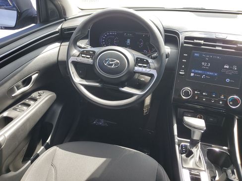 Used 2023 Hyundai Tucson SE FWD image 14