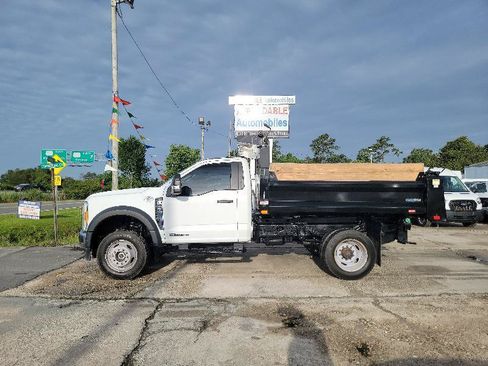 Used 2023 Ford F550 4x4 Regular Cab Super Duty image 7