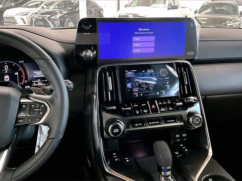 New 2026 Lexus LX 700h Luxury image 7