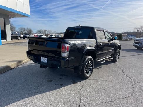 Used 2021 Toyota Tacoma TRD Sport w/ Technology Package image 50