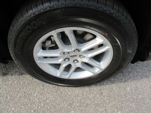 New 2026 Ford Explorer Active image 12