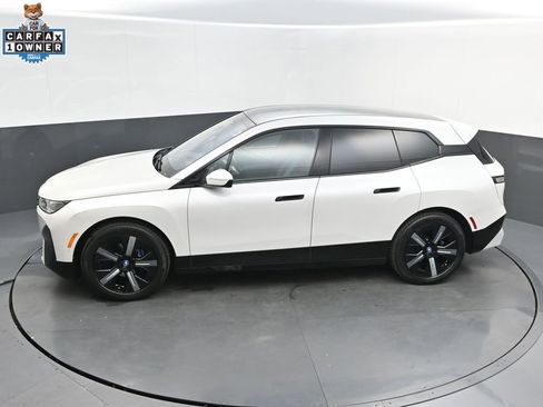 Certified 2024 BMW iX xDrive50 w/ Premium Package AWD/4WD image 34