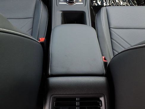 New 2026 Volkswagen Tiguan SE R-Line FWD image 15