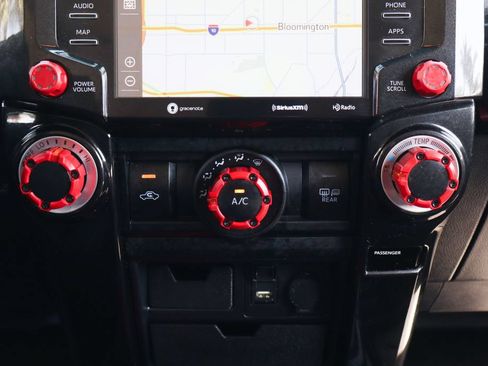 Used 2024 Toyota 4Runner TRD Off-Road Premium w/ Moonroof Package AWD/4WD image 34