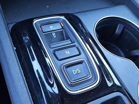 Certified 2023 Honda Pilot LX image 16