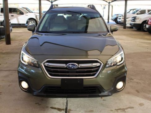 Used 2018 Subaru Outback 2.5i Premium image 2
