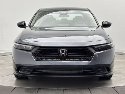 Used 2025 Honda Accord SE image 2