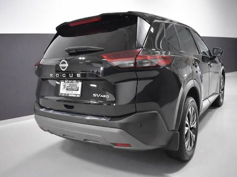 Certified 2023 Nissan Rogue SV image 8