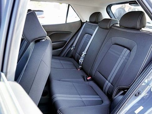 Certified 2025 Hyundai Venue SEL FWD image 16