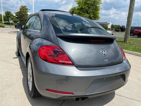 Used 2013 Volkswagen Beetle TDI FWD image 47