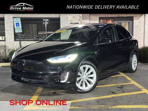 Used 2018 Tesla Model X 75D image 1