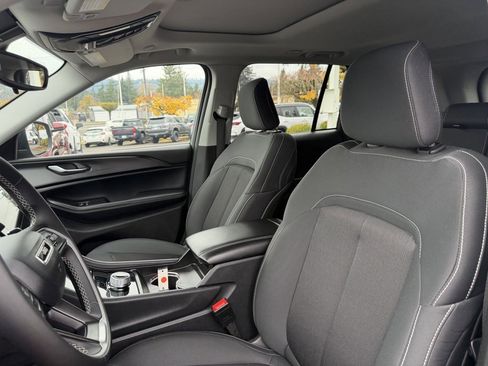 Used 2024 Jeep Grand Cherokee Laredo X w/ Trailer Tow Package image 15