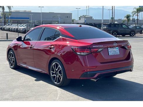 Used 2025 Nissan Sentra SR FWD image 4