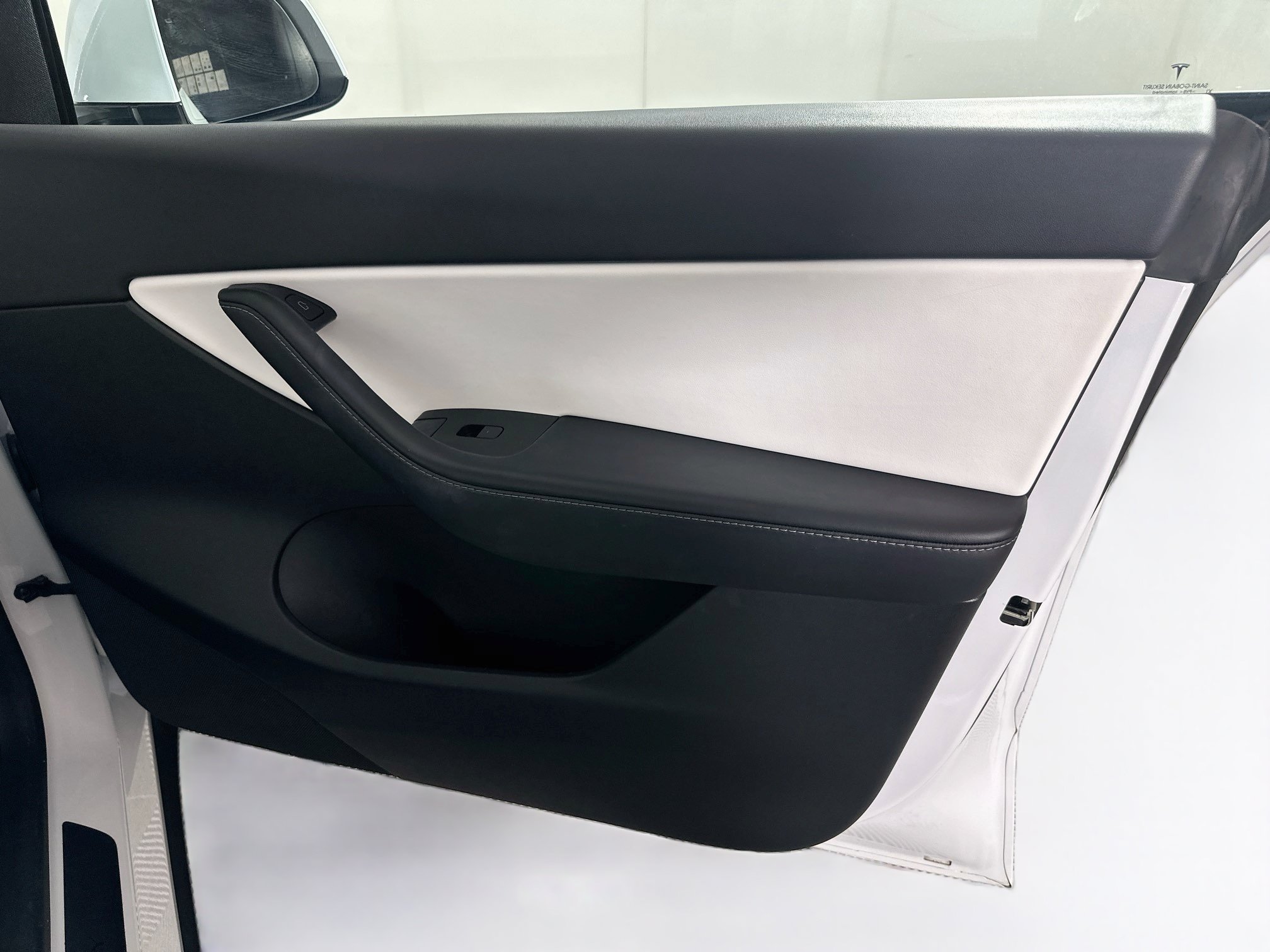 Used 2022 Tesla Model Y Long Range AWD/4WD image 30