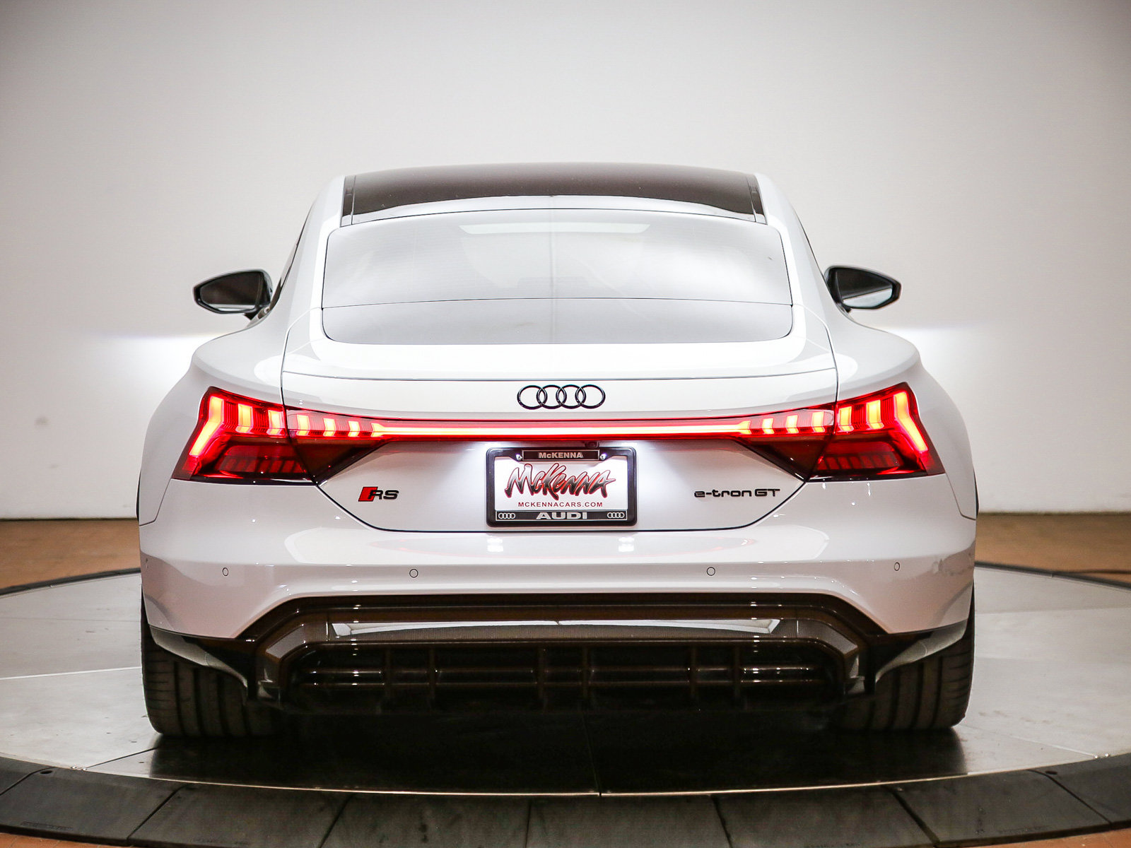 Certified 2024 Audi RS e-tron GT w/ Ceramic Brake Package AWD/4WD image 6