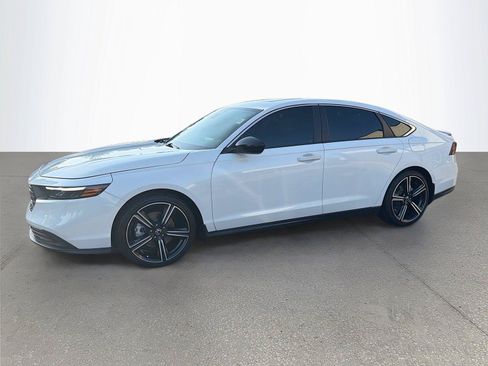Used 2023 Honda Accord Sport image 8