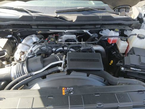 Used 2025 Chevrolet Silverado 2500 LT w/ Convenience Package AWD/4WD image 9