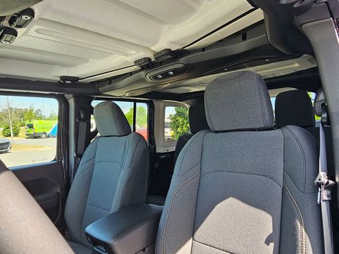 New 2026 Jeep Wrangler Unlimited Sport AWD/4WD image 20