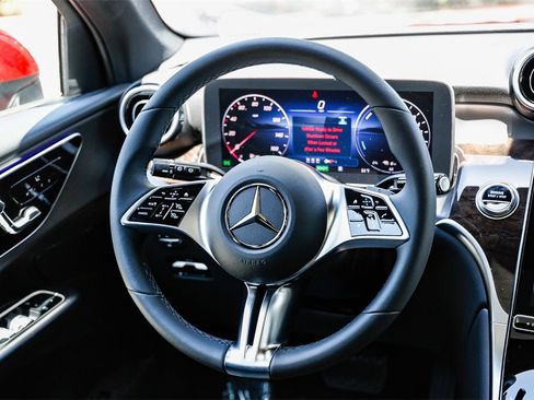 New 2025 Mercedes-Benz GLC 350e 4MATIC image 13
