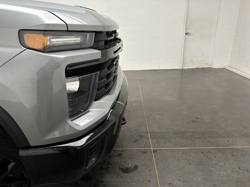 Used 2026 Chevrolet Silverado 2500 Custom w/ Custom Value Package AWD/4WD image 2