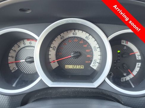 Used 2011 Toyota Tacoma PreRunner w/ TRD Sport Pkg image 21