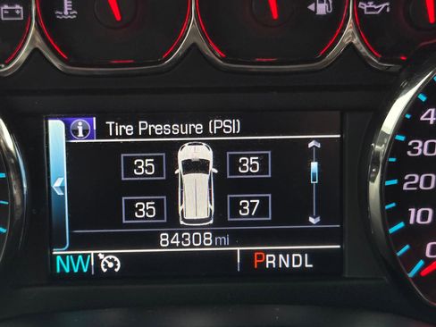 Used 2018 Chevrolet Tahoe LS image 16