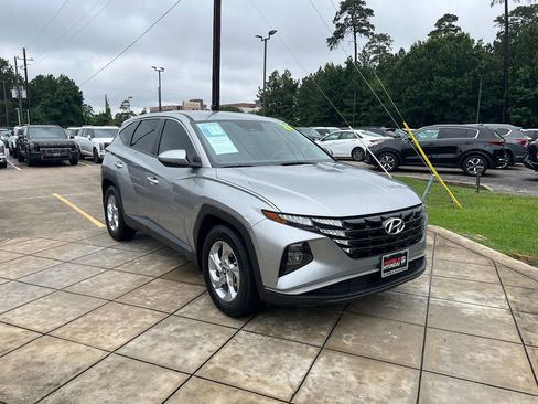 Used 2024 Hyundai Tucson SE FWD image 3