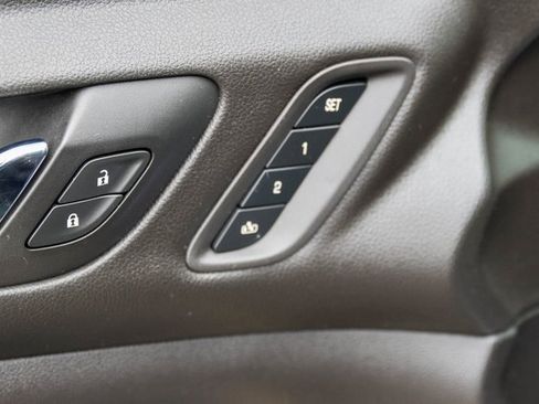 Used 2019 GMC Acadia Denali w/ Technology Package image 12