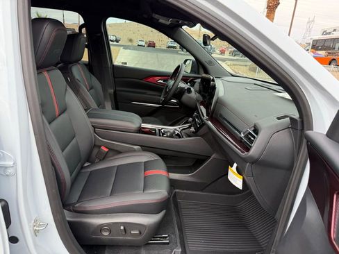 New 2026 Chevrolet Traverse RS w/ LPO, Floor Liner Package image 12