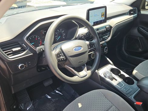 Used 2022 Ford Escape SE w/ SE Sport Appearance Package FWD image 13