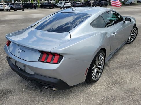 Used 2024 Ford Mustang Premium RWD image 5