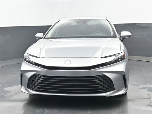 New 2026 Toyota Camry LE image 18