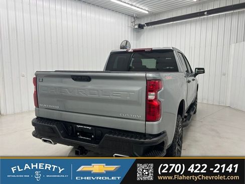 Used 2025 Chevrolet Silverado 1500 Custom Trail Boss AWD/4WD image 3