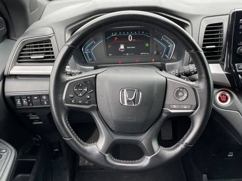 Used 2024 Honda Odyssey Sport image 12
