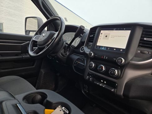 Used 2024 RAM 2500 Big Horn image 7