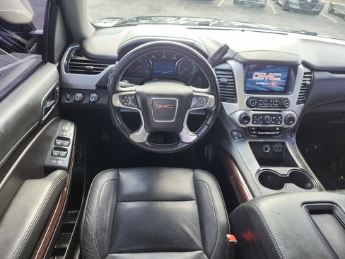 Used 2019 GMC Yukon XL SLT AWD/4WD image 31